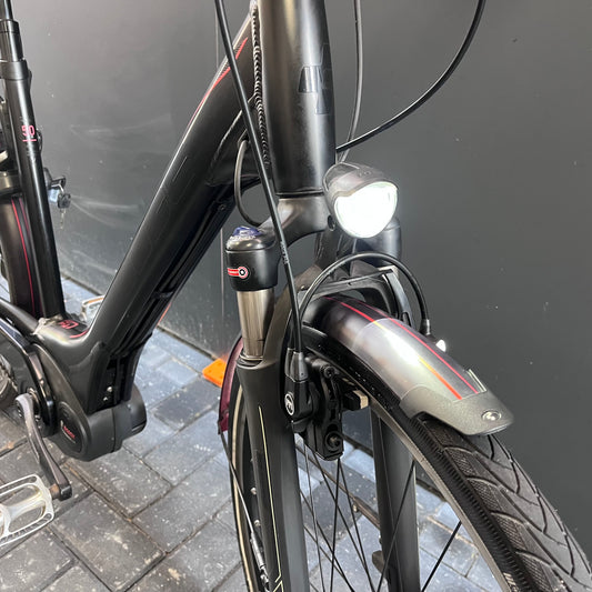 Prachtige Cube Touring Bosch middenmotor + automaat !