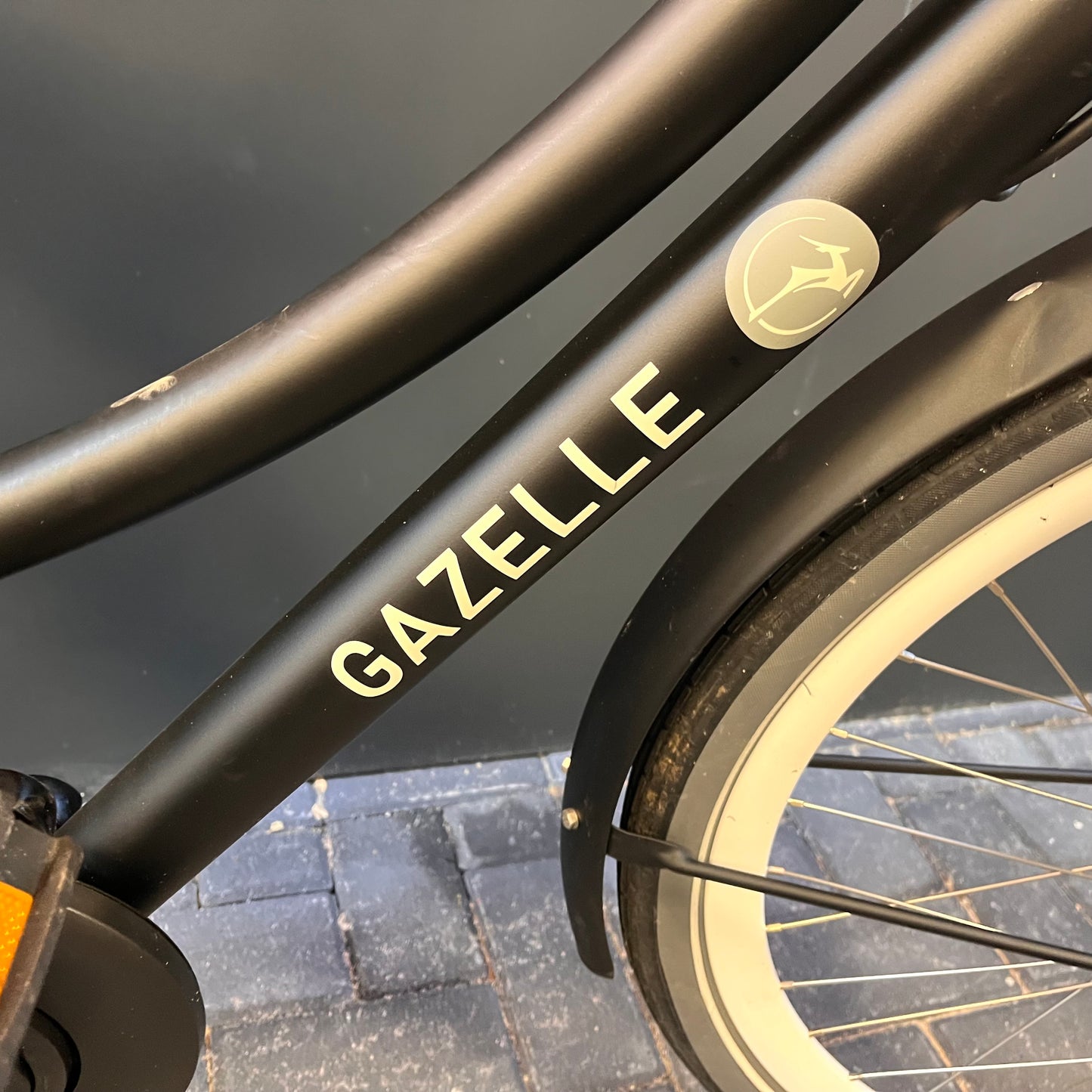 Bijna nieuwe Gazelle Puur NL transport fiets