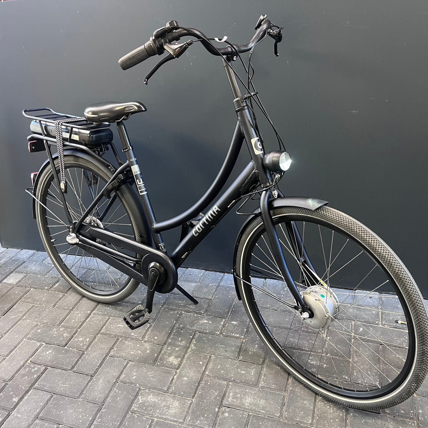 Cortina U1 / Nieuwstaat!