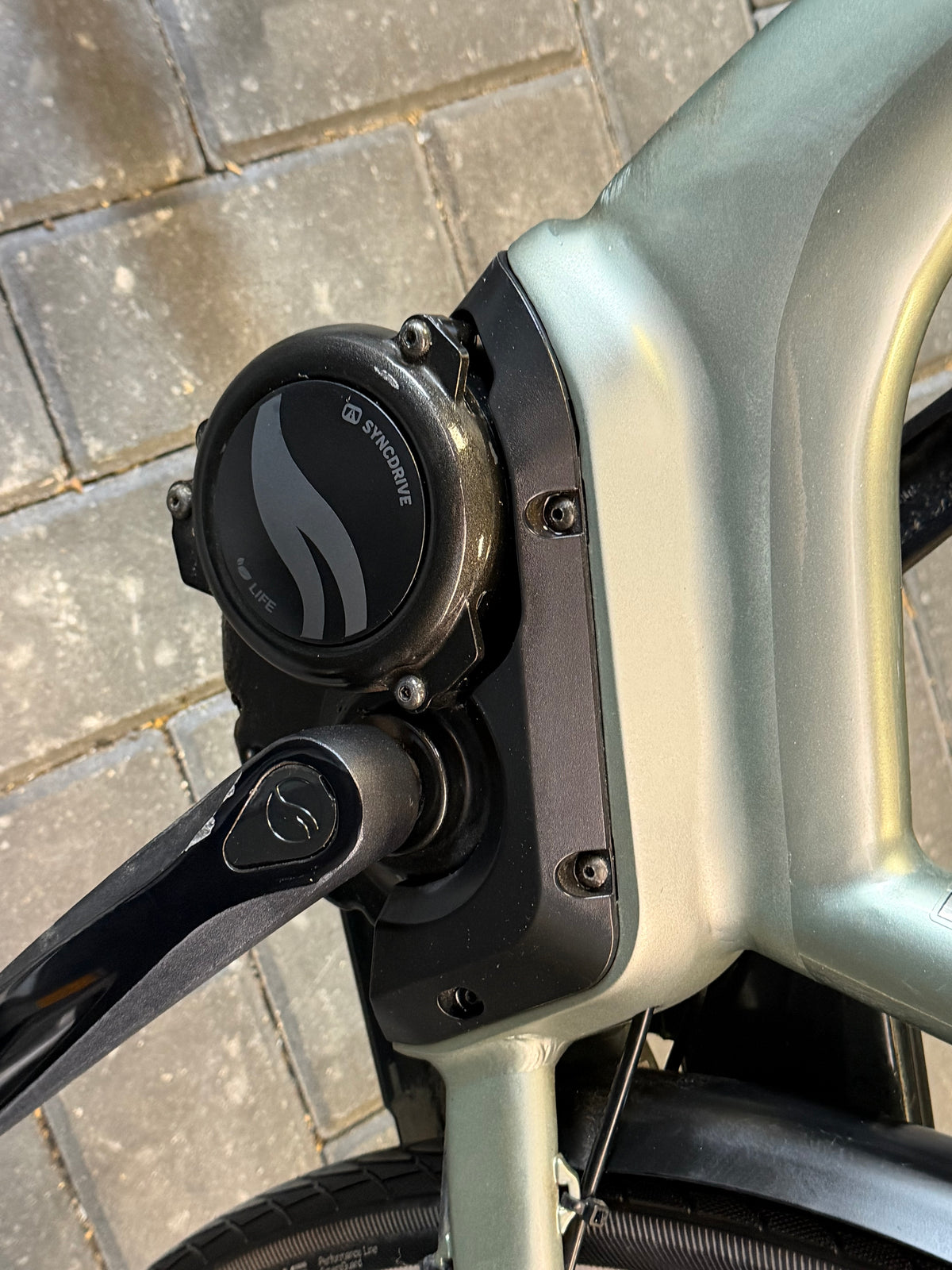 Giant Elegance E+ elektrische fiets met middenmotor