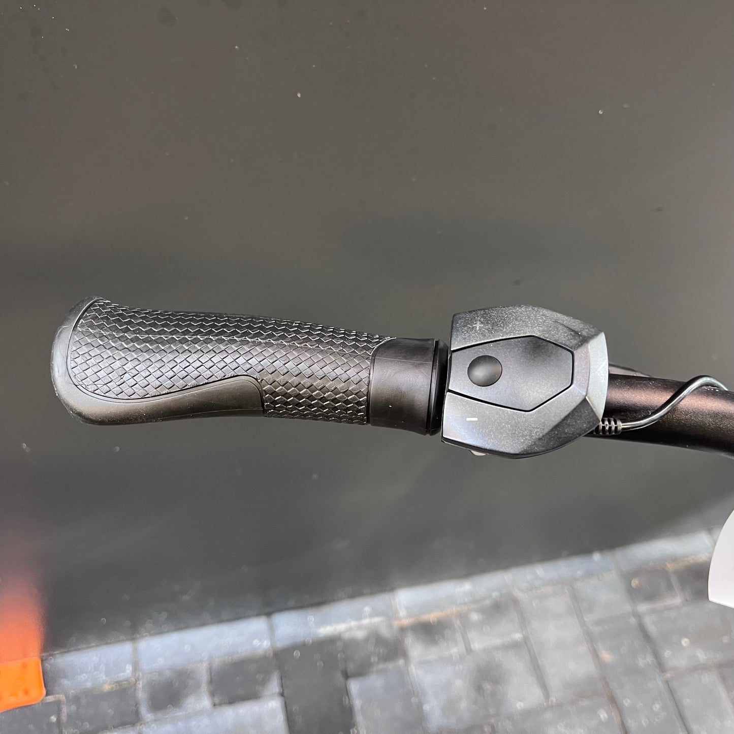 Prachtige Cube Touring Bosch middenmotor + automaat !