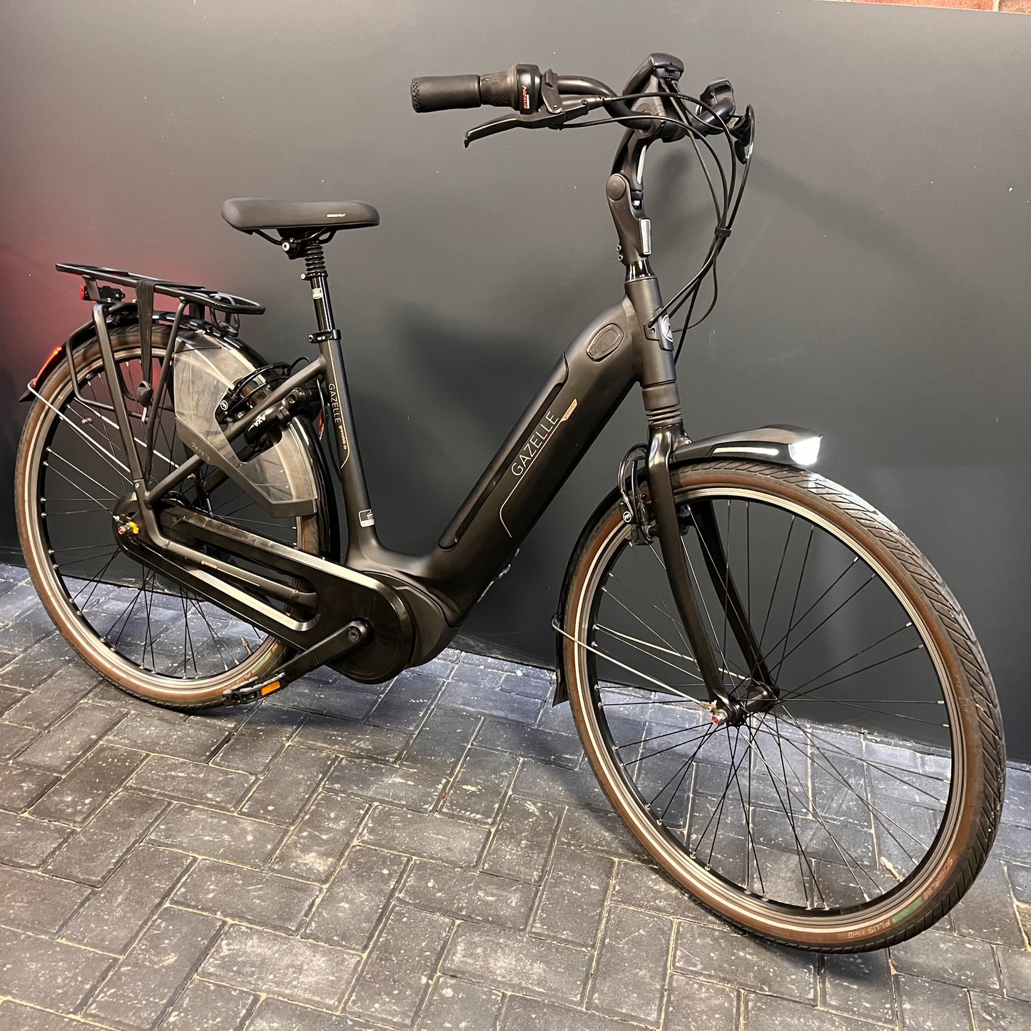 Gazelle Grenoble C8 HMB
