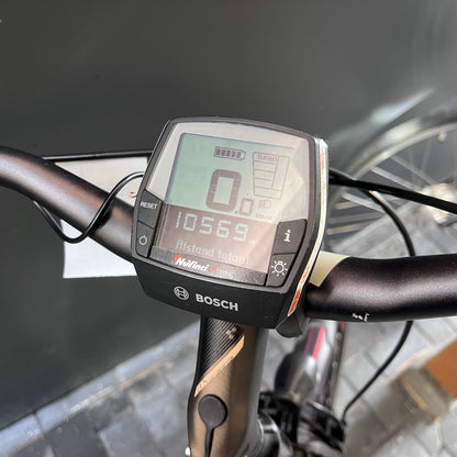 Prachtige Cube Touring Bosch middenmotor + automaat !