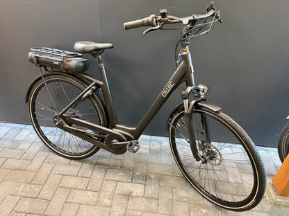 Qwic Premium MN7D | Weinig km gelopen!