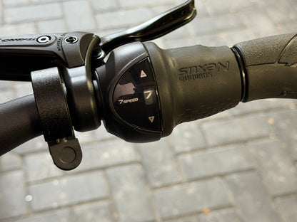Nieuwe Stella Commuter – Belt Drive, 400W Accu, Nexus 7