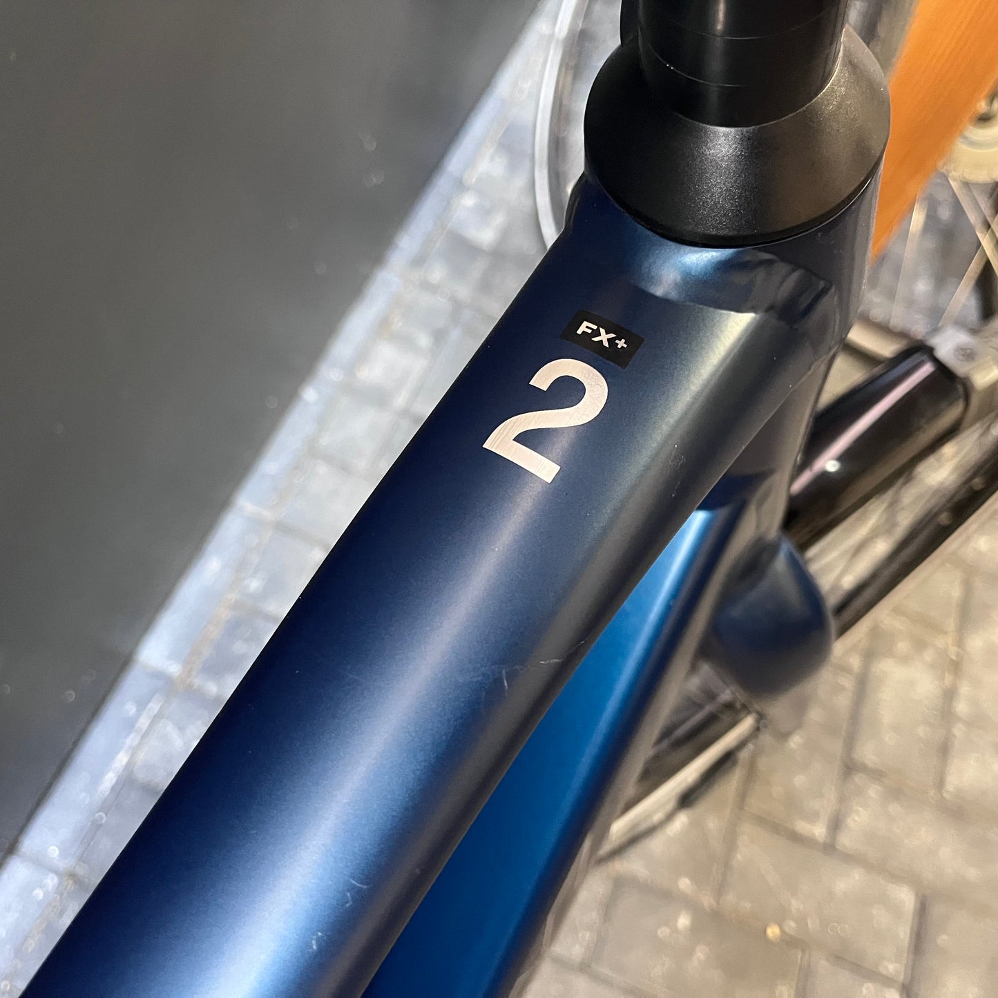 Prachtige Trek FX+ / lichtgewicht e-bike!