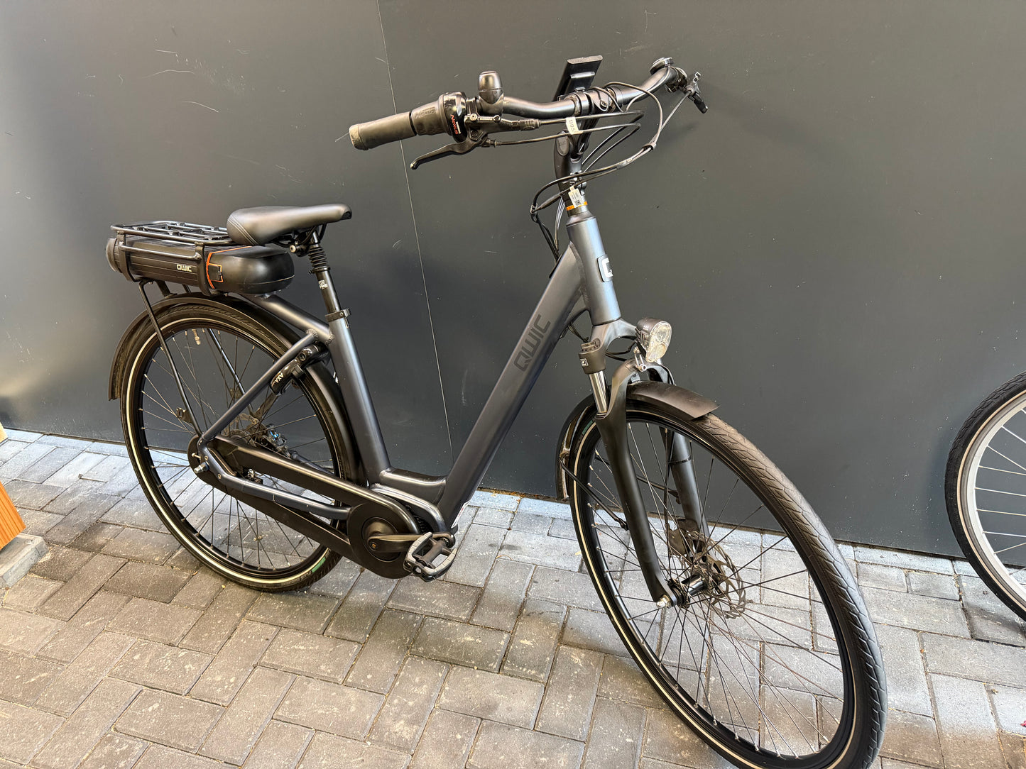 Qwic Premium 650 watt + Krachtige middenmotor